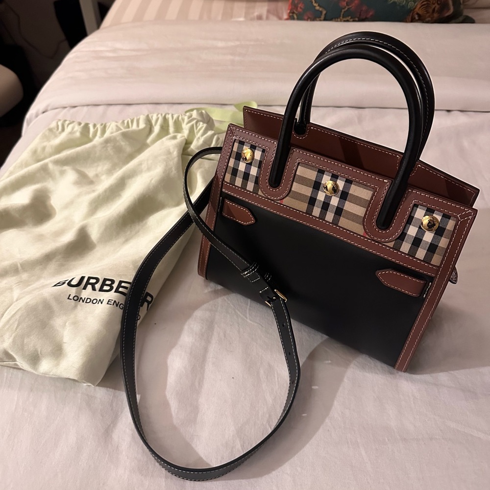 Burberry Title checked handbag